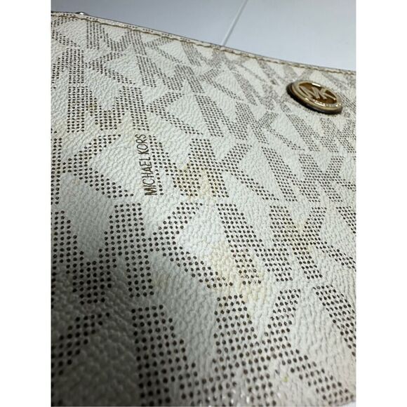 Michael Kors Fulton Vanilla Signature Large Zip Clutch Wristlet Purse See Notes - Picture 11 of 16